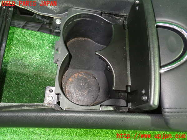 1UPJ-9236157540]スカイライン(V36)センターコンソール 中古_3