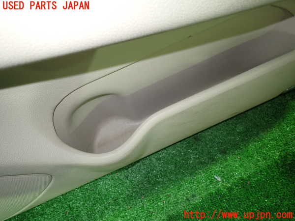 1UPJ-9236151234]スカイライン(V36)右前ドア内張り 中古_3