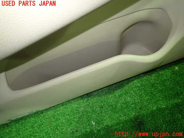 1UPJ-9236151264]スカイライン(V36)左前ドア内張り 中古_3