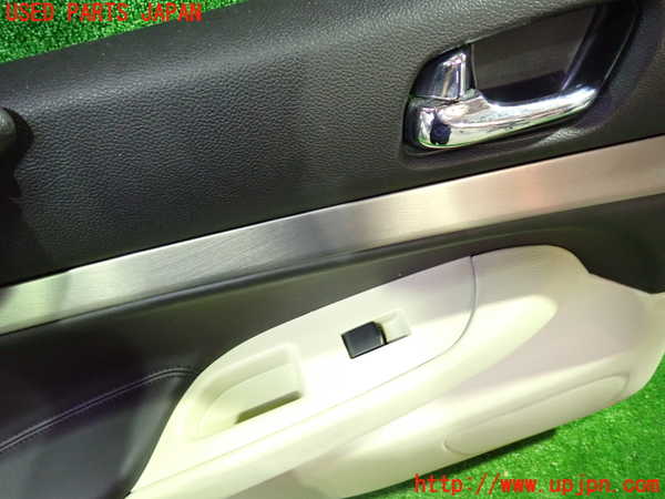 1UPJ-9236151324]スカイライン(V36)左後ドア内張り 中古_2