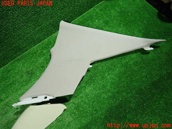 1UPJ-9236157675]スカイライン(V36)右リアピラートリム 中古_2