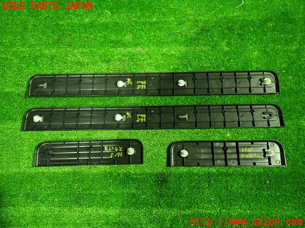 1UPJ-9236157740]スカイライン(V36)スカッフプレート 中古_2