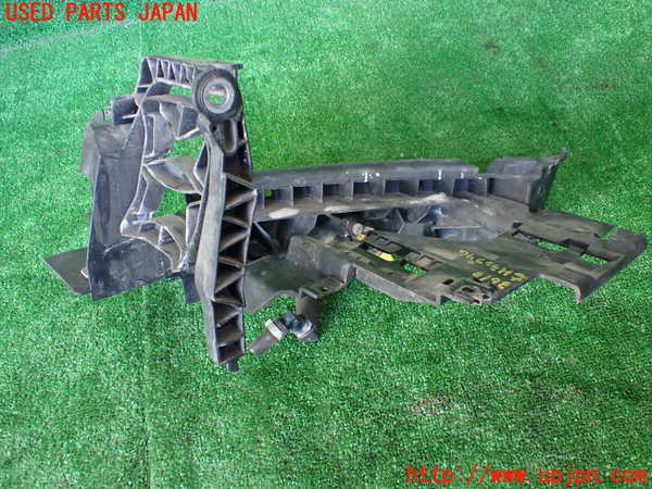 1UPJ-9236161140]アウディ・Q5(8RCDNF)右ヘッドライトリム 中古_2