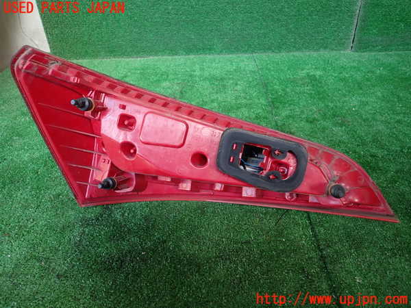 1UPJ-9236161530]アウディ・Q5(8RCDNF)右テールランプ 中古_2