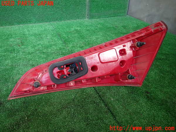 1UPJ-9236161536]アウディ・Q5(8RCDNF)左テールランプ 中古_2