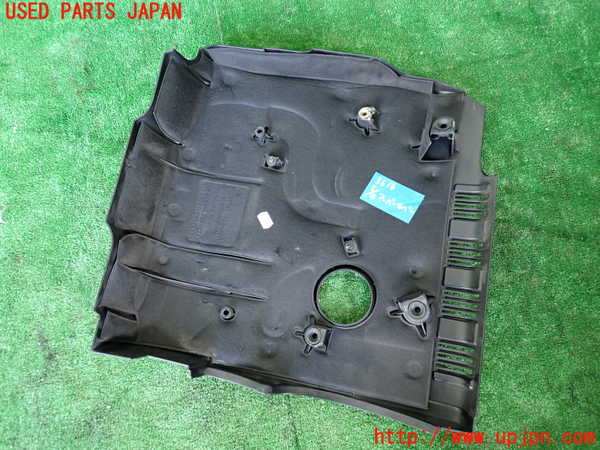 1UPJ-9236162160]アウディ・Q5(8RCDNF)エンジンアッパーカバー 中古_2
