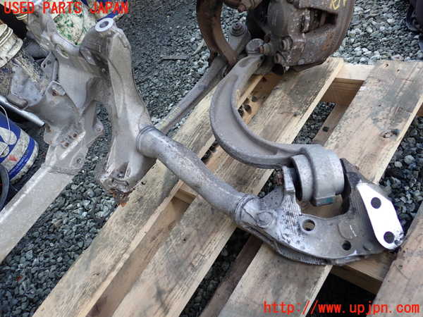 1UPJ-9236165285]アウディ・Q5(8RCDNF)フロントメンバー 中古_3