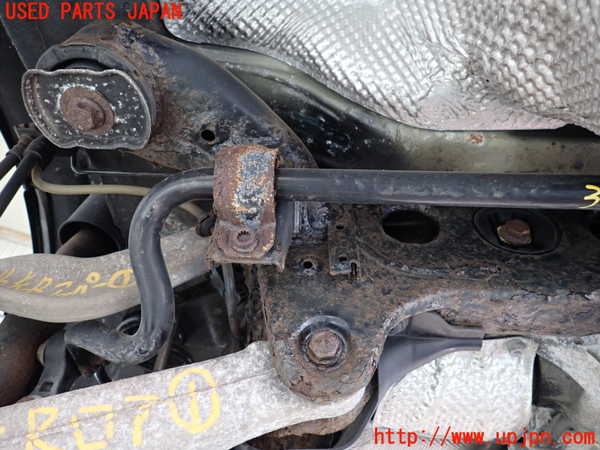 1UPJ-9236165295]アウディ・Q5(8RCDNF)リアメンバー 中古_4