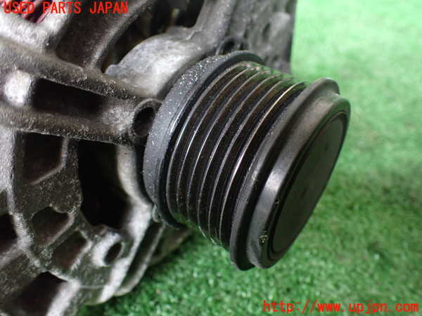 1UPJ-9236166015]アウディ・Q5(8RCDNF)オルタネーター(ダイナモ) 中古_3