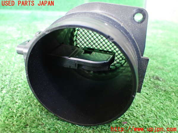 1UPJ-9236166320]アウディ・Q5(8RCDNF)エアフロメーター 中古_2