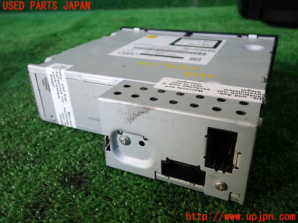 1UPJ-9236166505]アウディ・Q5(8RCDNF)CDチェンジャー 中古_2