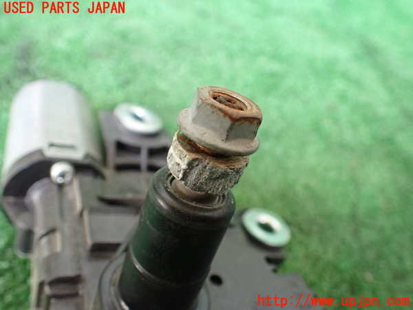 1UPJ-9236166775]アウディ・Q5(8RCDNF)リアワイパーモーター 中古_3