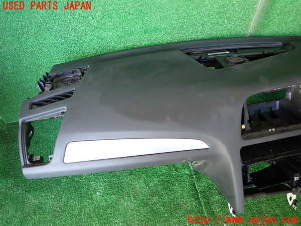 1UPJ-9236167505]アウディ・Q5(8RCDNF)ダッシュボード 中古_3