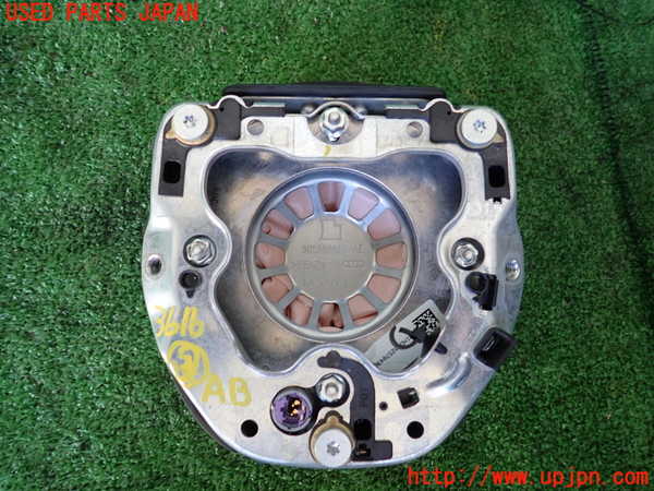 1UPJ-9236167865]アウディ・Q5(8RCDNF)運転席側エアバッグカバー 中古_2