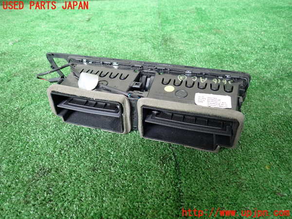 1UPJ-9236167527]アウディ・Q5(8RCDNF)エアコン吹き出し口2 (真中) 中古_2