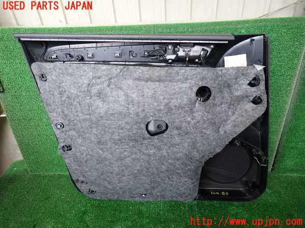 1UPJ-9236161234]アウディ・Q5(8RCDNF)右前ドア内張り 中古_3