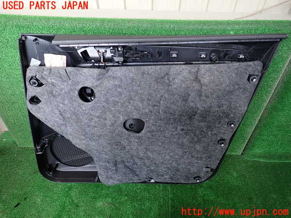 1UPJ-9236161264]アウディ・Q5(8RCDNF)左前ドア内張り 中古_3