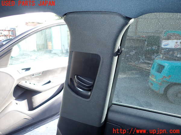 1UPJ-9236167665]アウディ・Q5(8RCDNF)右センターピラートリム 中古_2