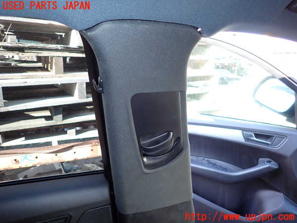 1UPJ-9236167670]アウディ・Q5(8RCDNF)左センターピラートリム 中古_2