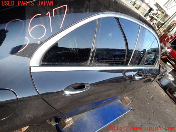 2UPJ-9236171290]ベンツ C220 d W205(205004)右後ドア 中古 AGC 43R-002092_2