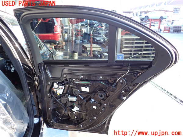 2UPJ-9236171290]ベンツ C220 d W205(205004)右後ドア 中古 AGC 43R-002092_4