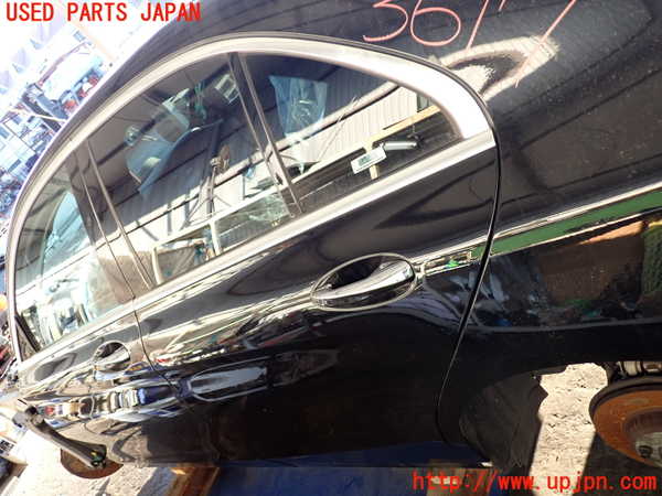 2UPJ-9236171320]ベンツ C220 d W205(205004)左後ドア 中古 AGC 43R-002092_2