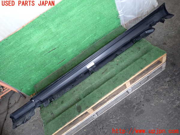 2UPJ-9236171390]ベンツ C220 d W205(205004)右サイドステップ 中古_4