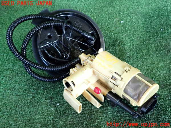 2UPJ-9236172510]ベンツ C220 d W205(205004)燃料ポンプ 中古_2