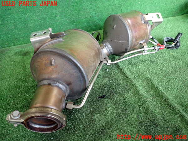 2UPJ-9236172661]ベンツ C220 d W205(205004)触媒1 中古_2