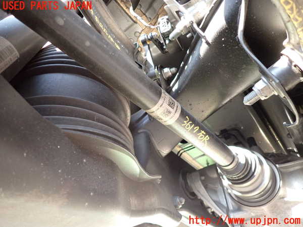 2UPJ-9236174020]ベンツ C220 d W205(205004)右リアドライブシャフト 中古_2