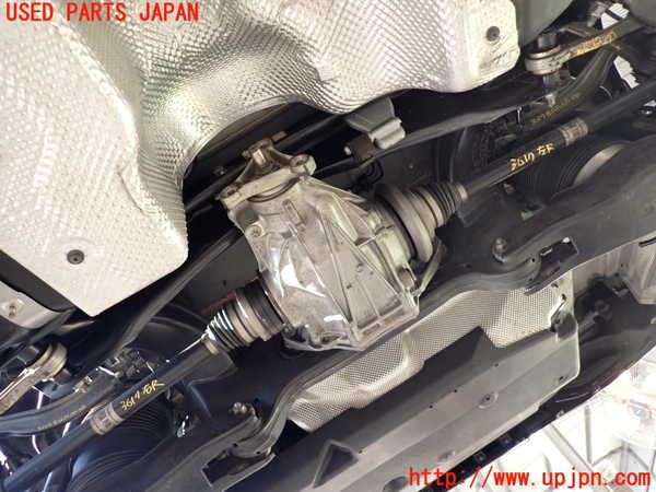 2UPJ-9236175295]ベンツ C220 d W205(205004)リアメンバー 中古_2