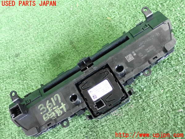 2UPJ-9236177850]ベンツ C220 d W205(205004)時計 中古_2