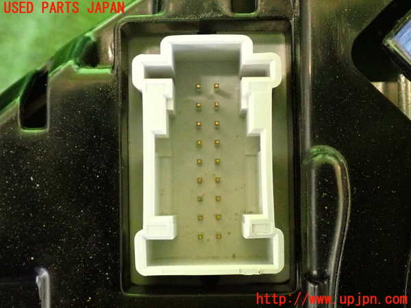 2UPJ-9236176170]ベンツ C220 d W205(205004)スピードメーター 中古_4