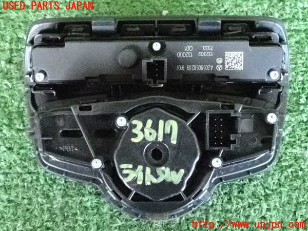 2UPJ-9236176285]ベンツ C220 d W205(205004)ライトスイッチ 中古_2