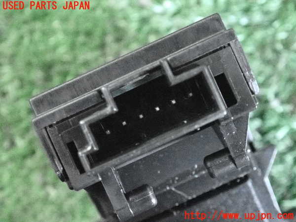 2UPJ-9236176307]ベンツ C220 d W205(205004)スイッチ2(電動パーキング) 中古_4