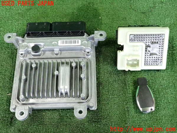 2UPJ-9236176110]ベンツ C220 d W205(205004)エンジンコンピューター 中古_2