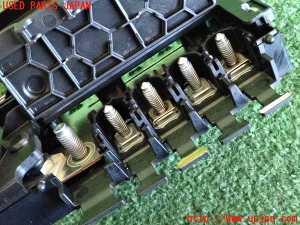 2UPJ-9236176743]ベンツ C220 d W205(205004)ヒューズボックス3 中古_4