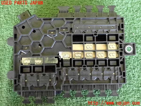 2UPJ-9236176743]ベンツ C220 d W205(205004)ヒューズボックス3 中古_5
