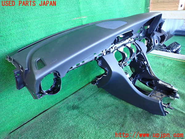 2UPJ-9236177505]ベンツ C220 d W205(205004)ダッシュボード 中古_3