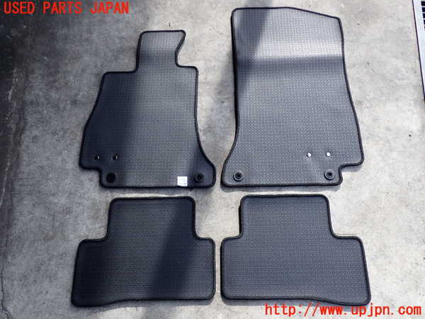 2UPJ-9236177800]ベンツ C220 d W205(205004)フロアマット 中古_2