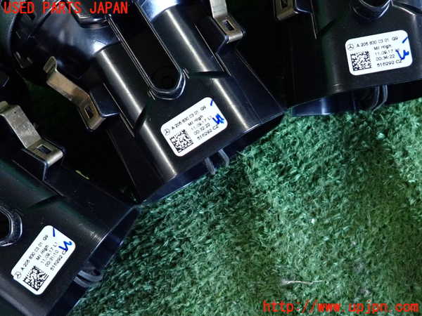 2UPJ-9236177528]ベンツ C220 d W205(205004)エアコン吹き出し口3(真中) 中古_4