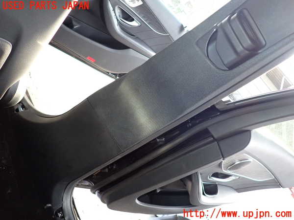 2UPJ-9236177665]ベンツ C220 d W205(205004)右センターピラートリム 中古_3