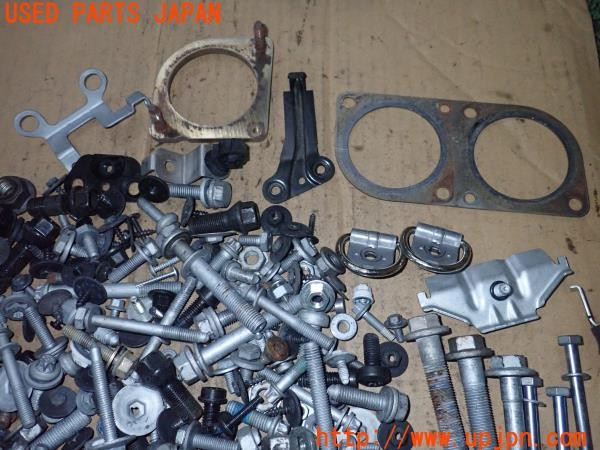 3UPJ=9236180720]BMW M4 クーペ(3C30 F82)ネジ・ナット・ステー類 セット ジャンク_2