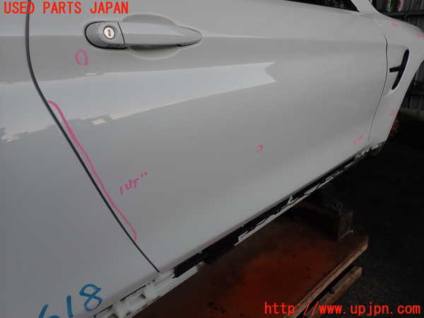 2UPJ-9236181230]BMW M4 クーペ(3C30)(F82)右ドア (SEKURIT 43R-001025 M24100) 中古_2