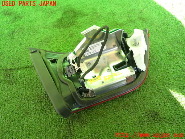 2UPJ-9236181550]BMW M4 クーペ(3C30)(F82)右リアフィニッシャー 中古_2