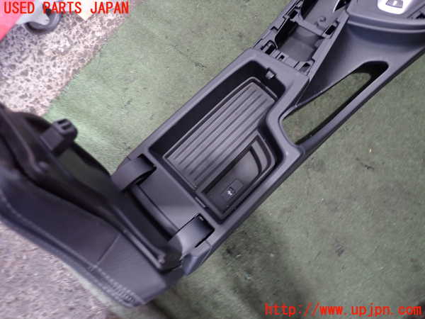 2UPJ-9236187540]BMW M4 クーペ(3C30)(F82)センターコンソール 中古_5