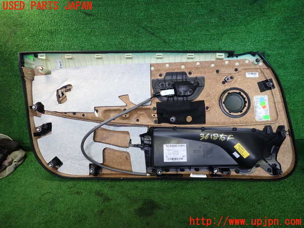 2UPJ-9236181234]BMW M4 クーペ(3C30)(F82)右ドア内張り 中古_3