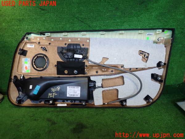 2UPJ-9236181264]BMW M4 クーペ(3C30)(F82)左ドア内張り 中古_3