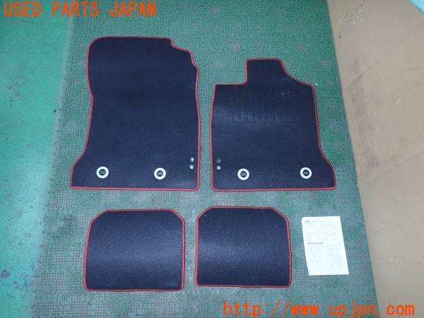 3UPJ=9236190629]GR86(BRZ)RZ(ZN8 A型)純正 オプション フロアマット MT用 中古_5