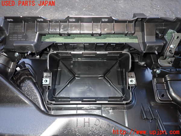 2UPJ-9236197505]GR86(BRZ)(ZN8)ダッシュボード 中古_5
